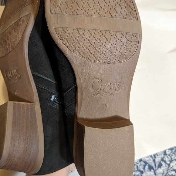 Circus by Sam Edelman Preston black faux suede booties - Picture 8 of 10